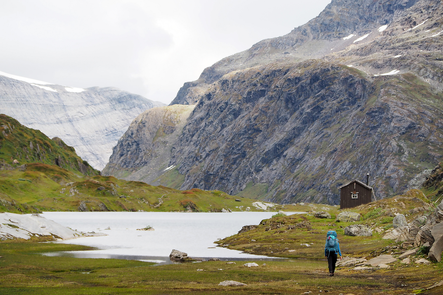 Pikhåghytta -  åpen bu i Saltfjellet - Svartisen nasjonalpark