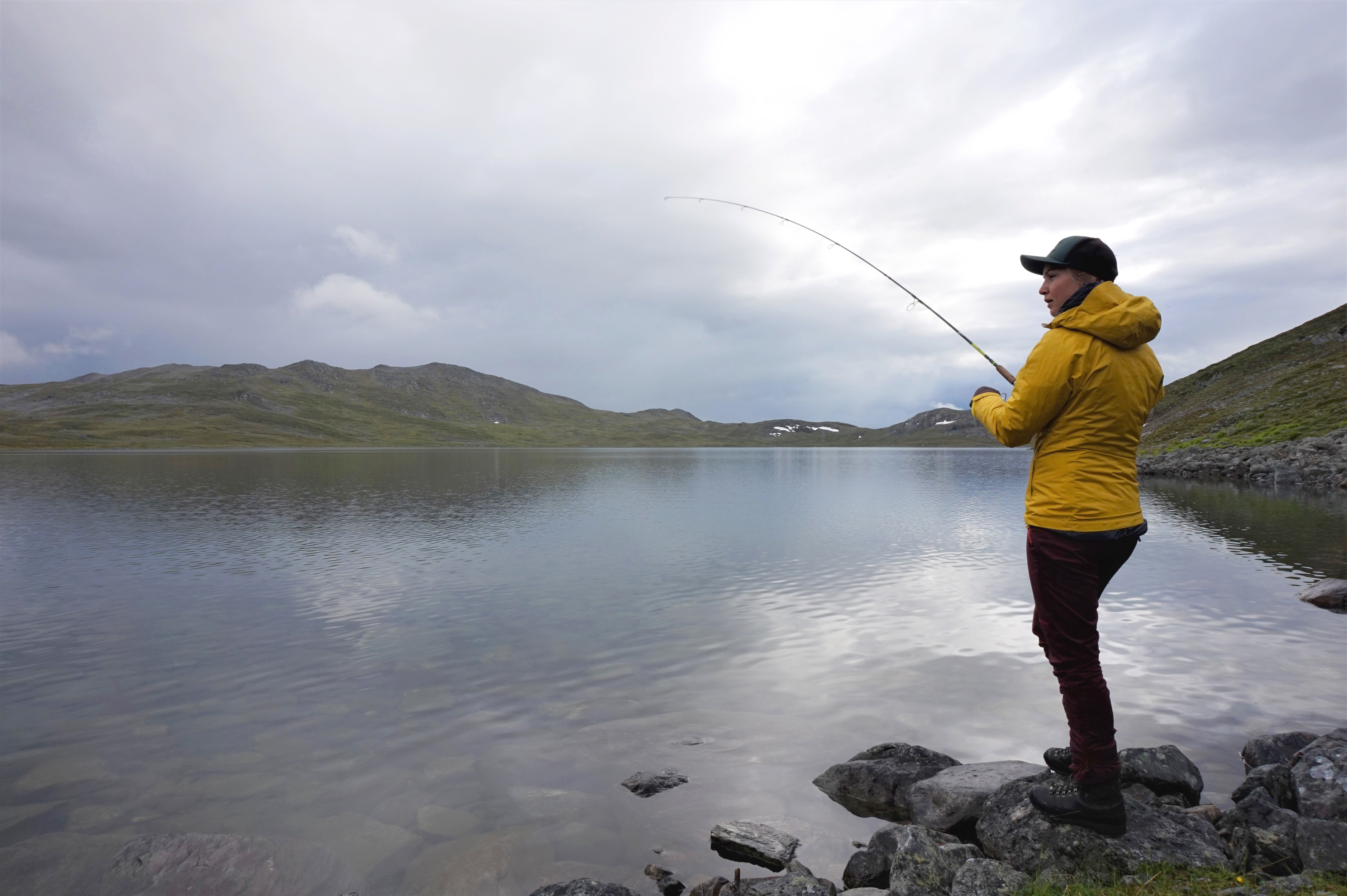 Med storrøya på kroken i Flintfjellet.