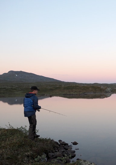 Det fiskes i Blerekvatna i Virvassdalen