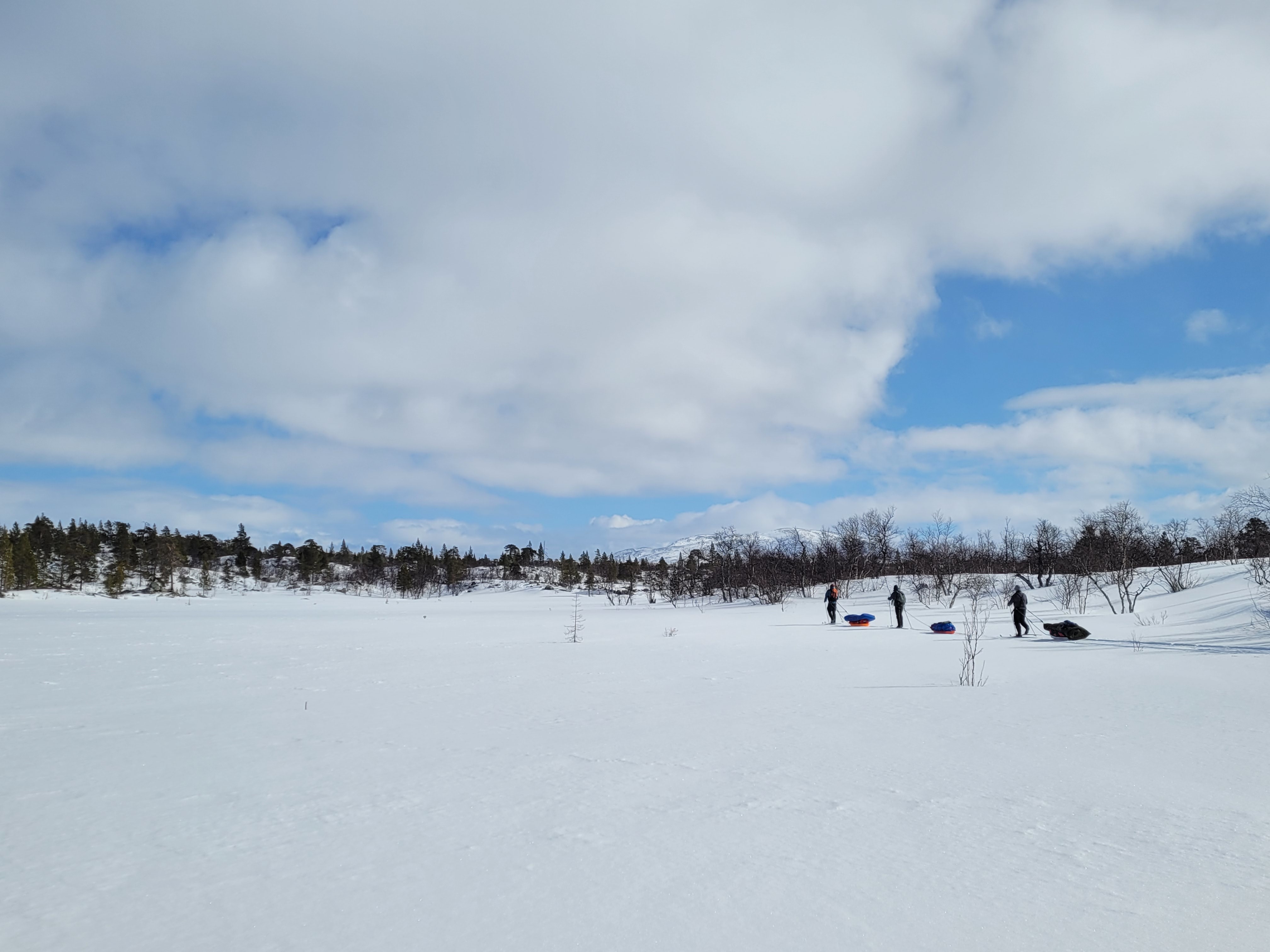 Skigåere ved Nedre Muggsjøen