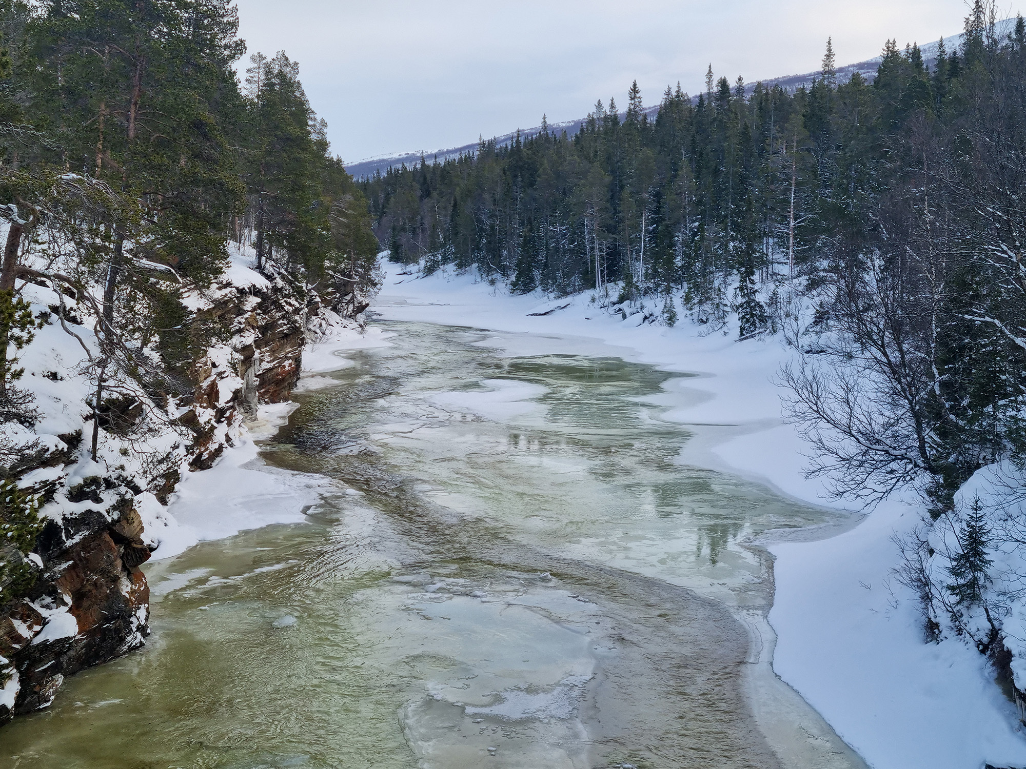 Susna er for det meste åpen