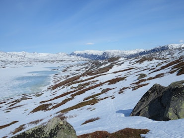 Is og snøforhold i fjellet i Nordland og Troms per 25. april 2018