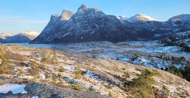 Snøfattig i Sørfjorden i Sjunkhatten nasjonalpark