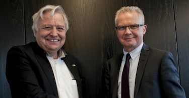 Styrelederne Olav Breivik i Viken Skog (til venstre) og Gunnar Olofsson i Statskog SF