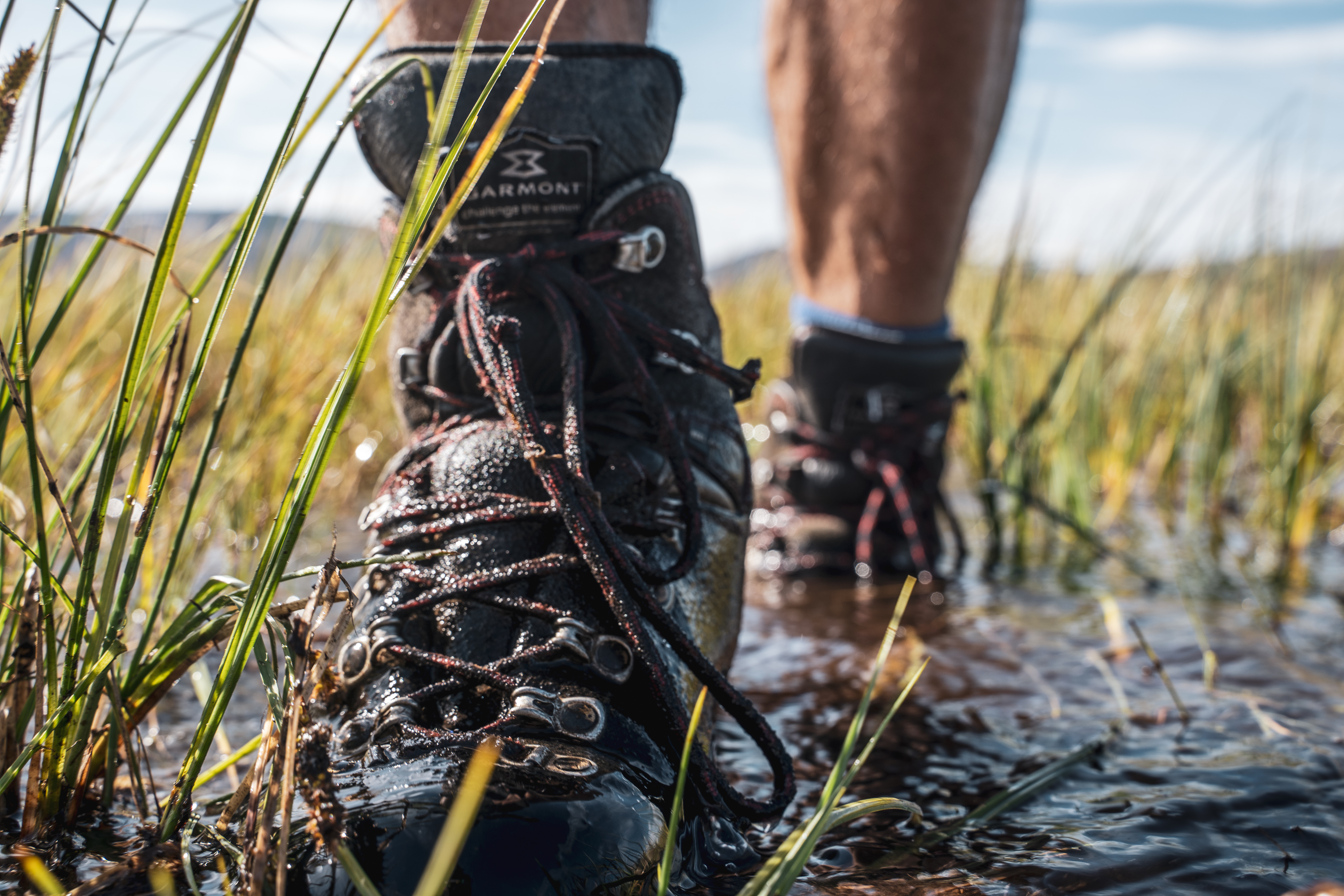 Våt sko i myr