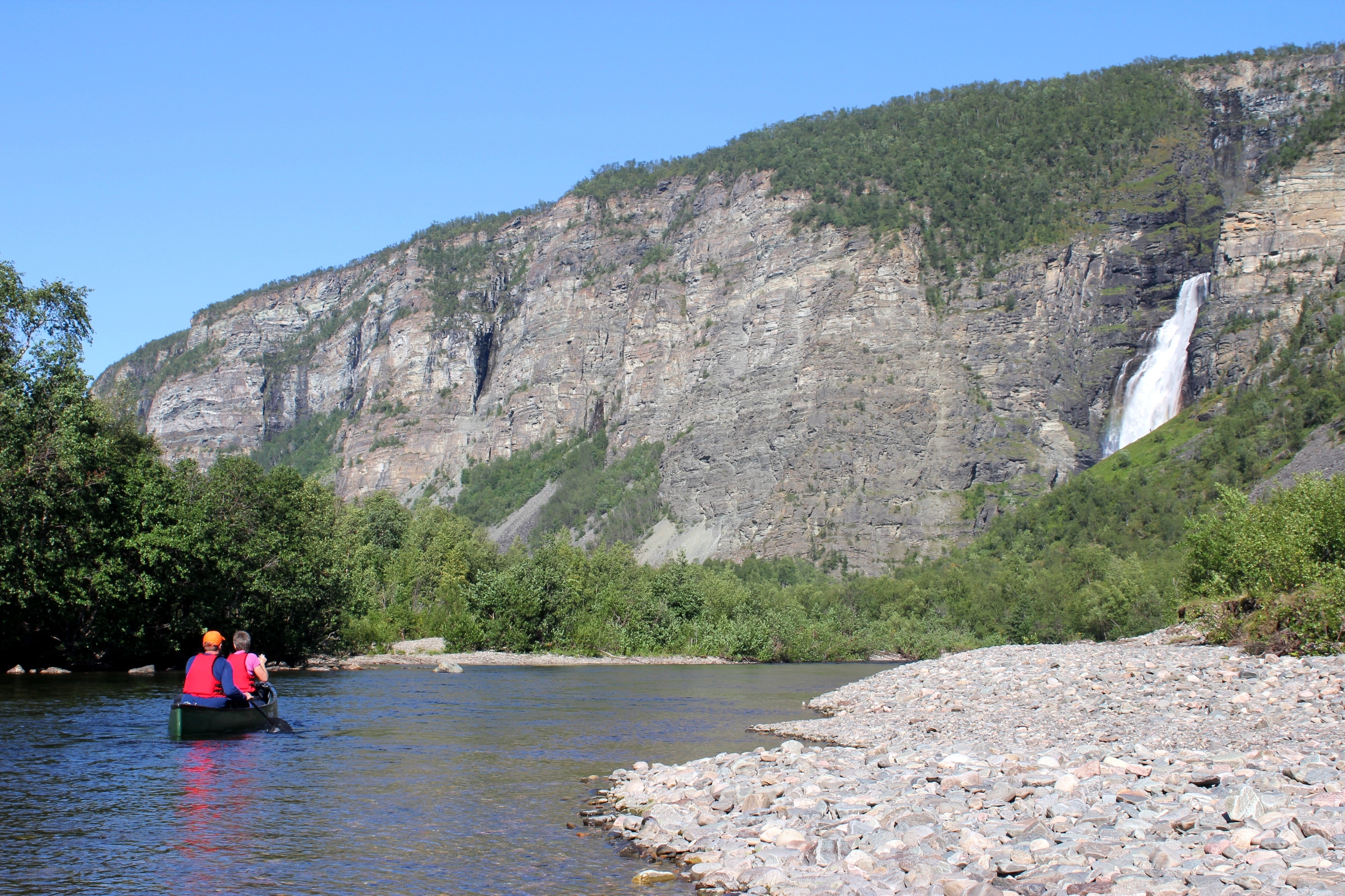 Med kano i Reisaelva - Mollisfossen