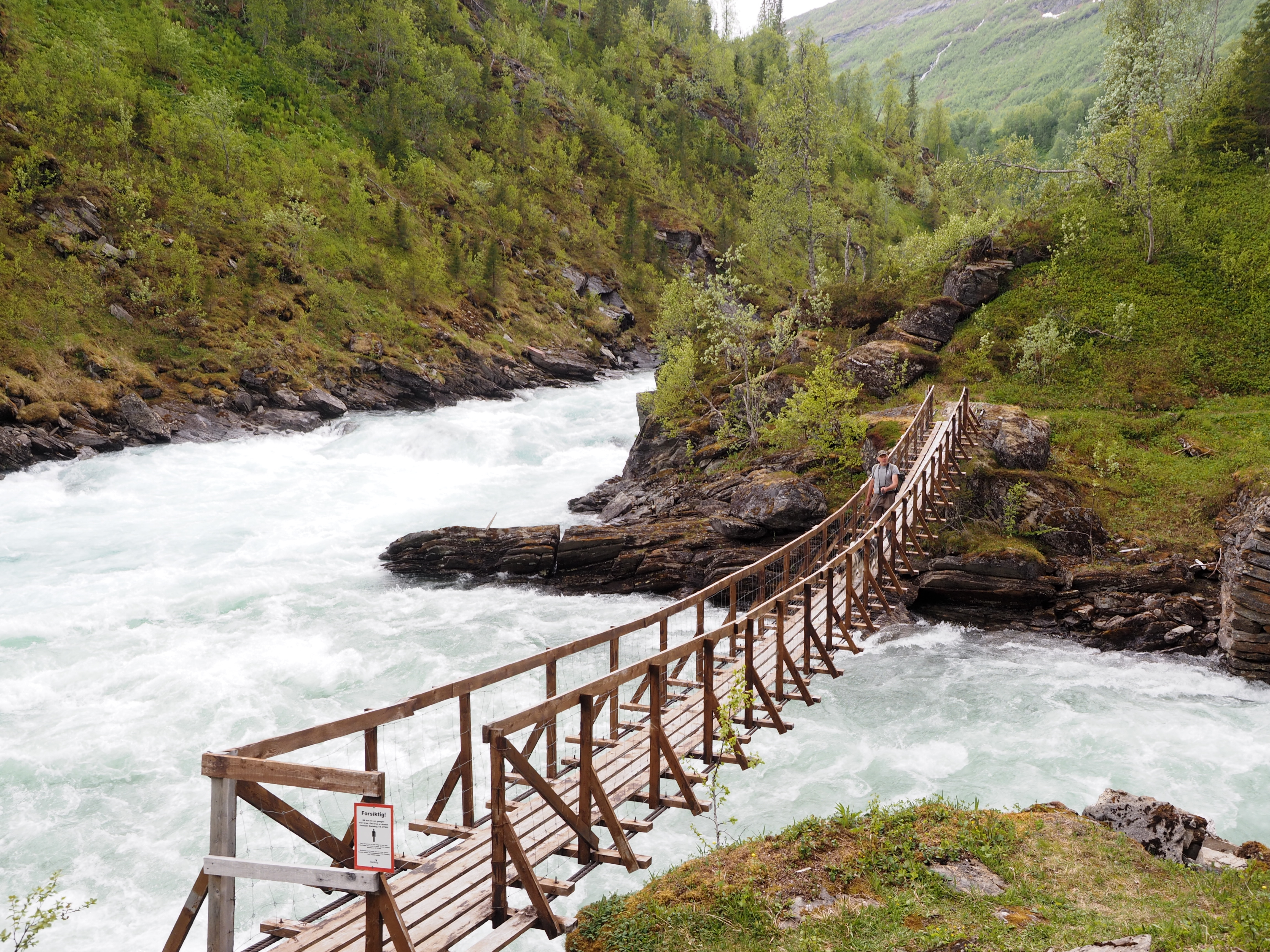 Hengebro over elva Tespa - Bredekrunden