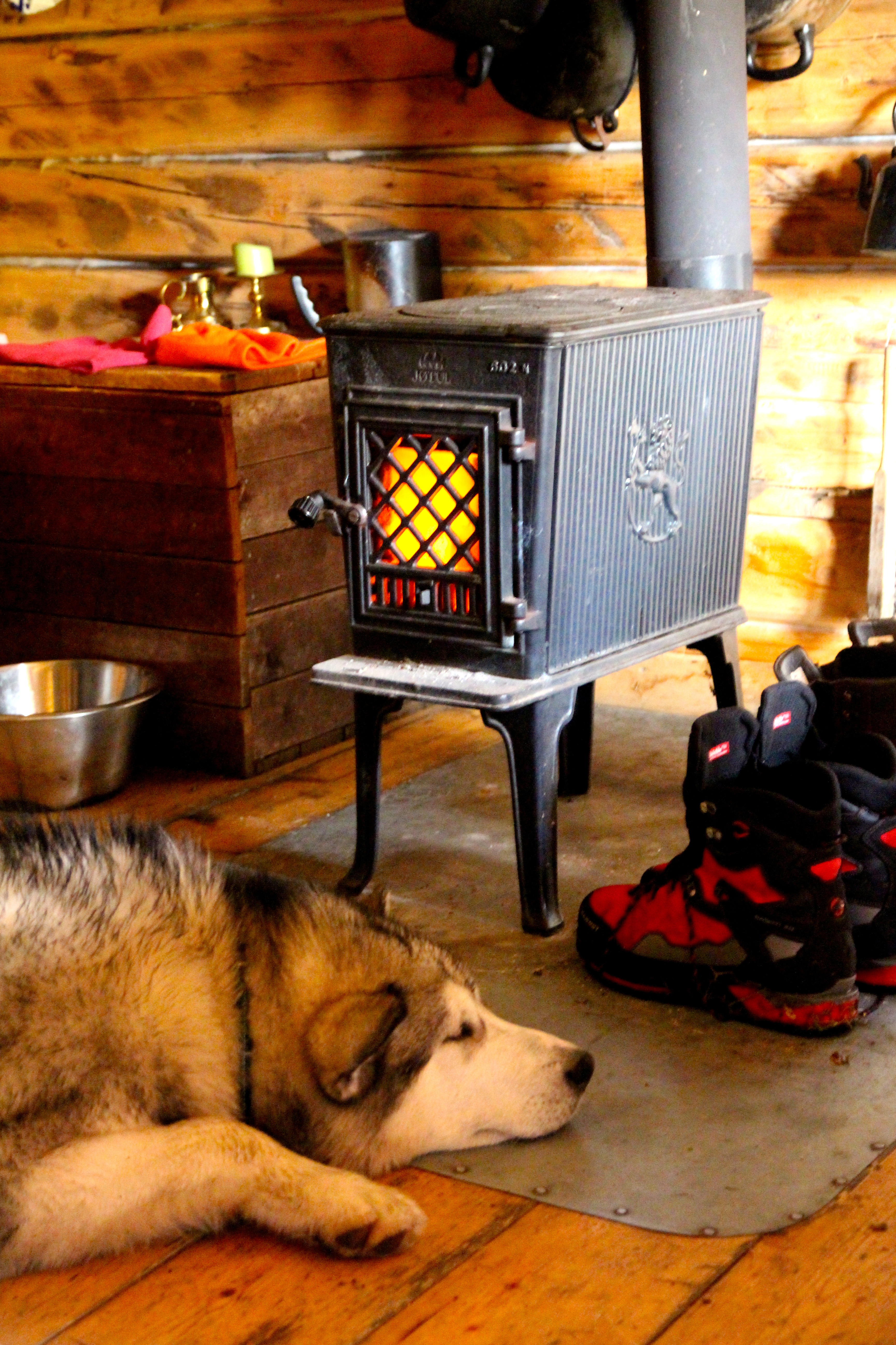 Stormdalen - fyr i ovnen