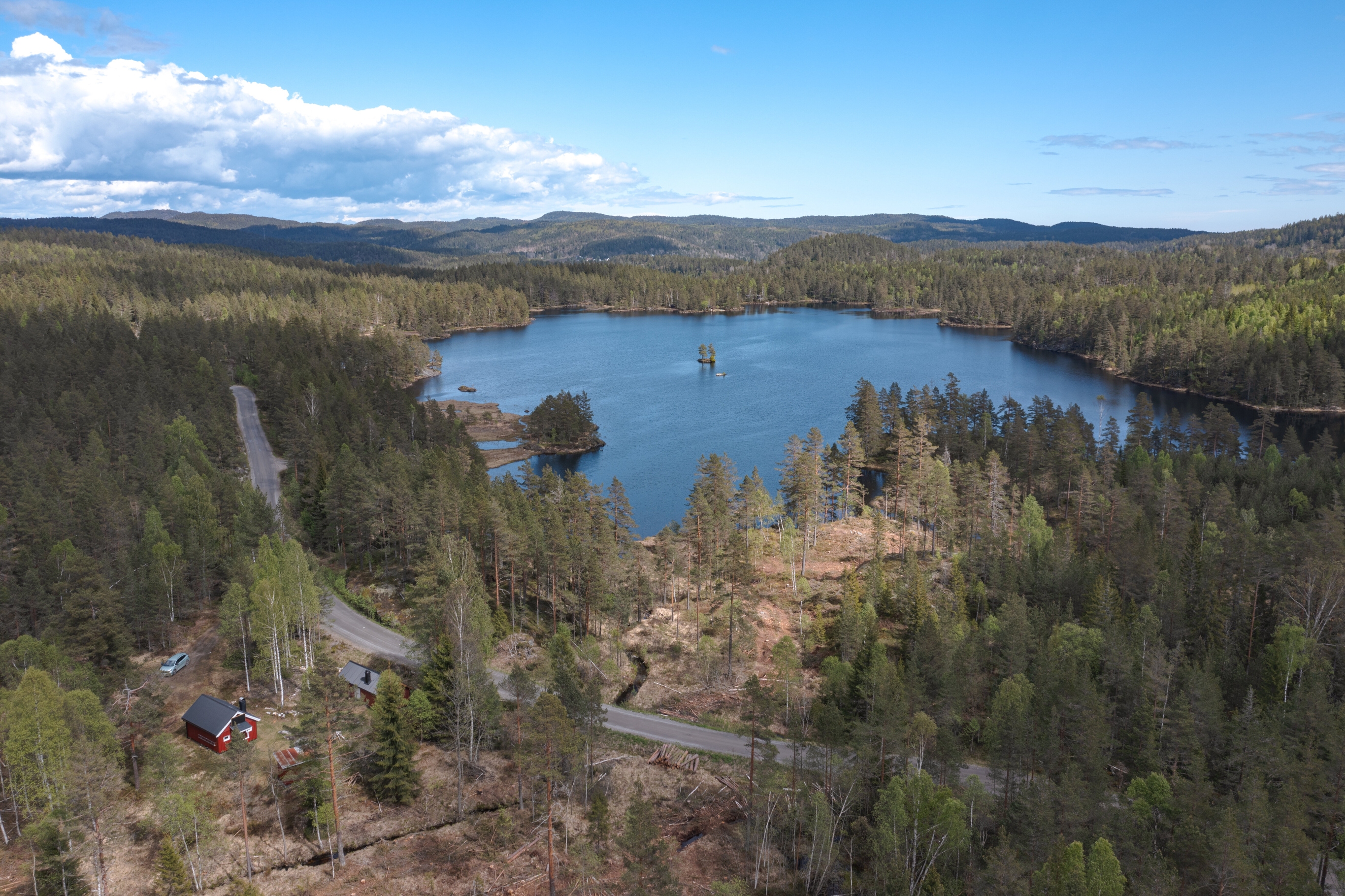 Diverse bilder av Måvannshytta - nyoppusset utleiehytte i Telemark.